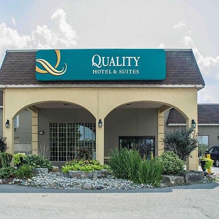 Quality Hotel & Suites Woodstock Esterno foto