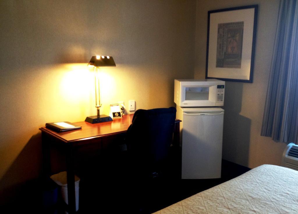Quality Hotel & Suites Woodstock Esterno foto