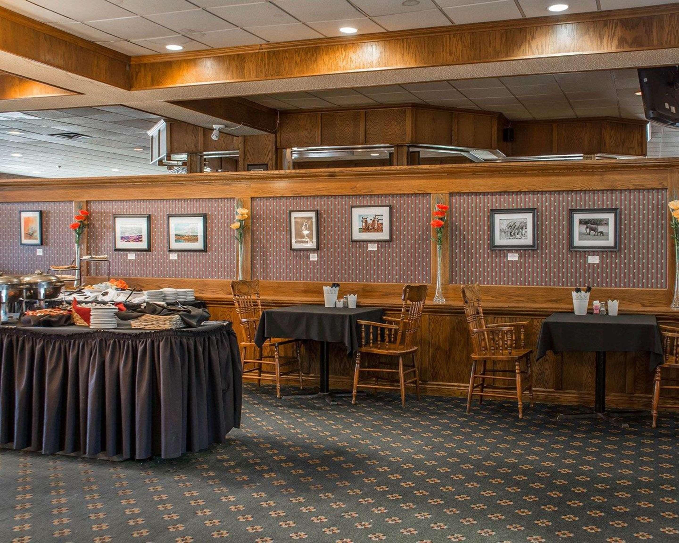 Quality Hotel & Suites Woodstock Esterno foto