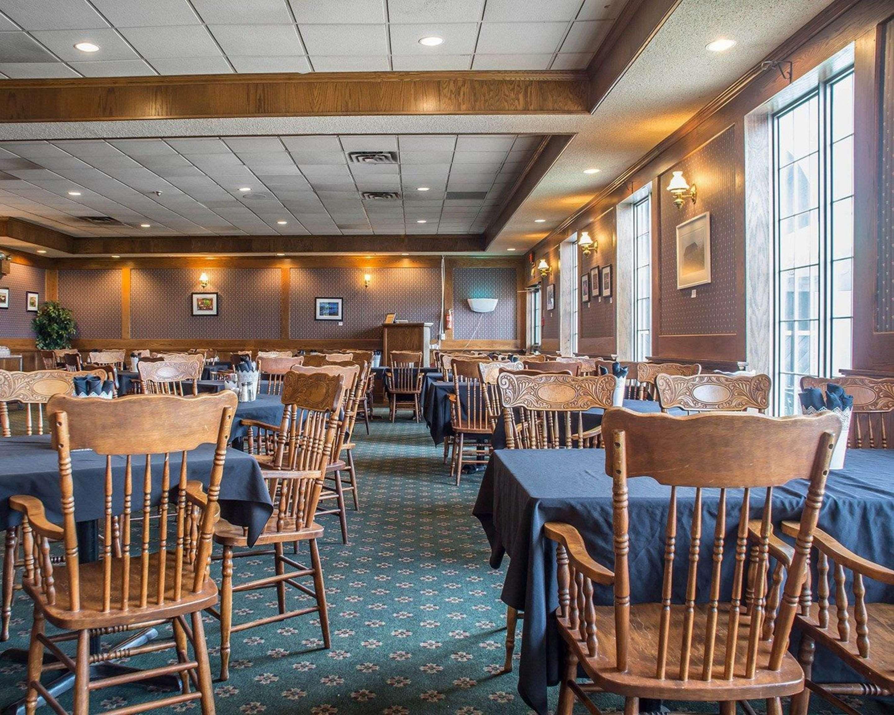 Quality Hotel & Suites Woodstock Esterno foto